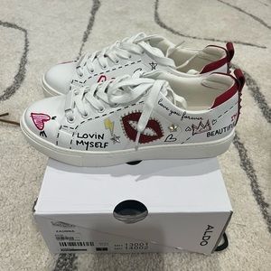 NIB Aldo Woman’s size 7 Zaunna Love White Sneakers